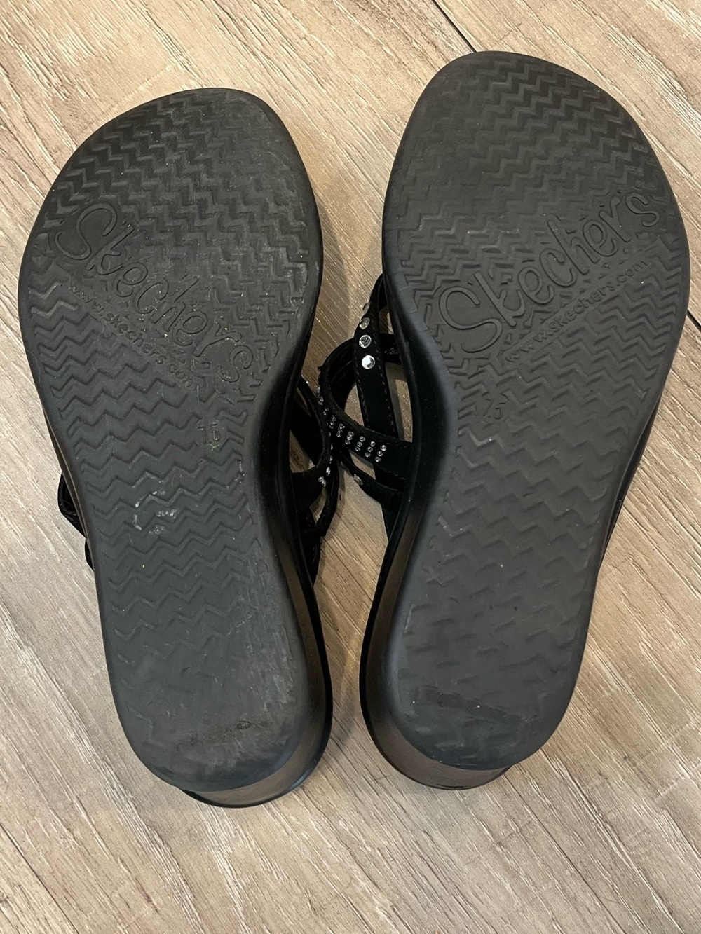 Skechers Black Rhinestone Thong Memory Foam Sandals 7.5 - Picture 8 of 13